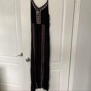 BLACK MAXI DRESS WITH 2 SLITS